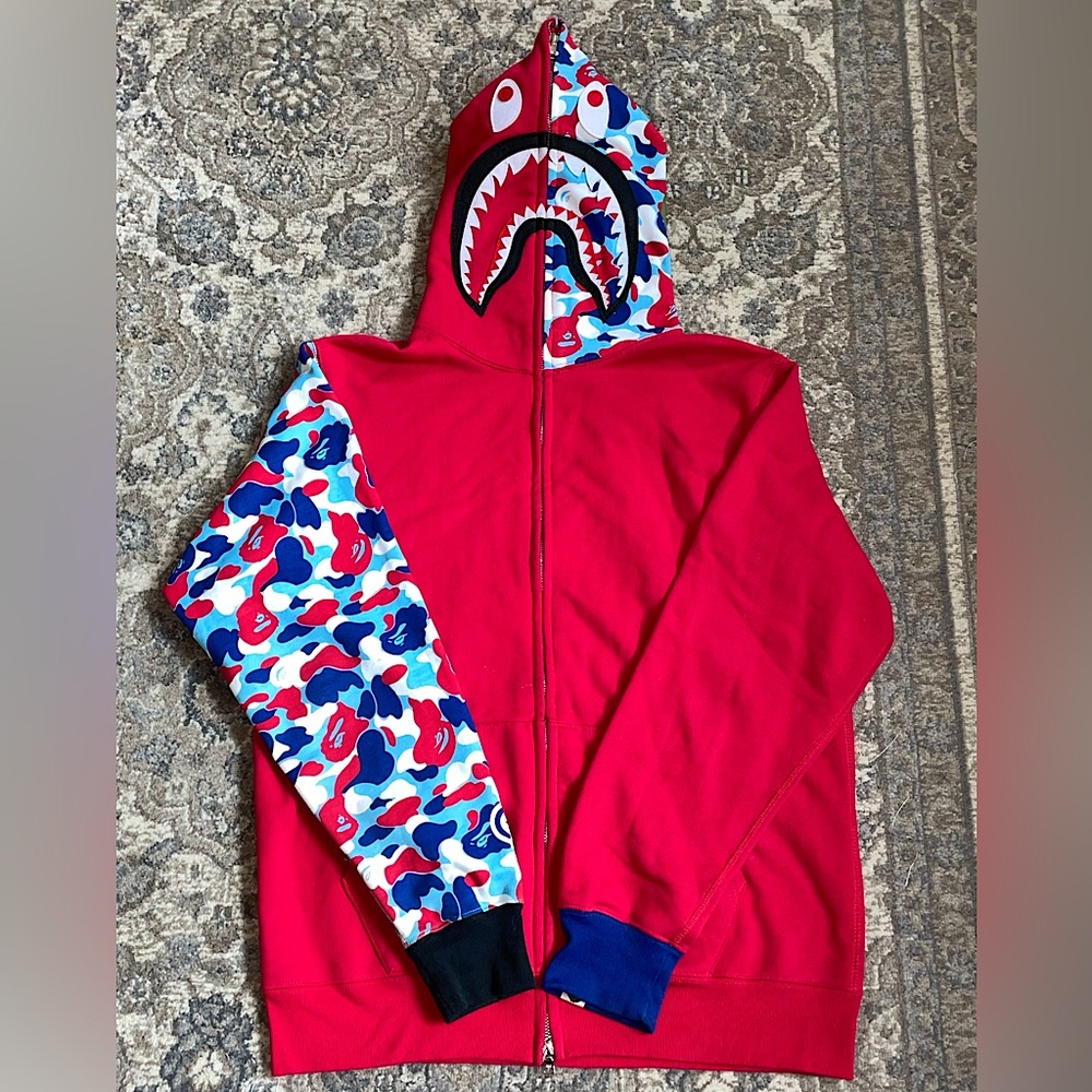 RARE “A BATHING APE “ shark full zip limited edition colorway NEW WITH TAGS!